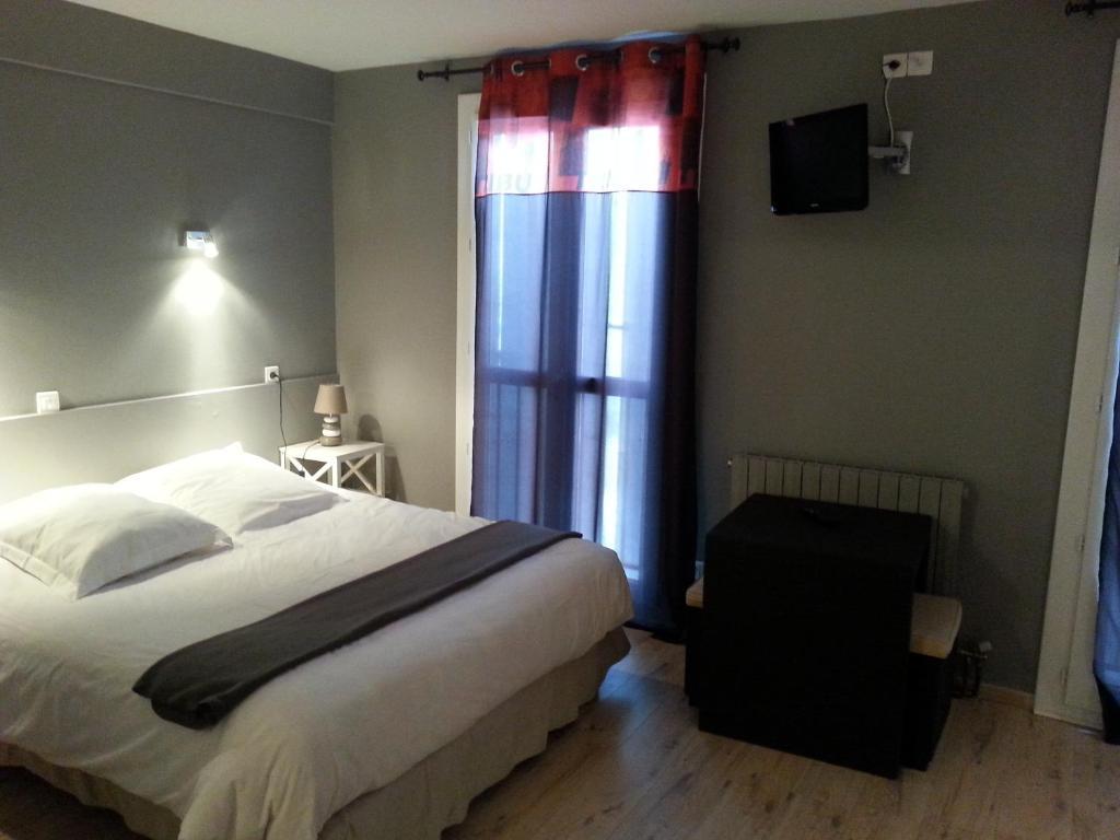 Hotel Du Lion D'Or Marmande Δωμάτιο φωτογραφία
