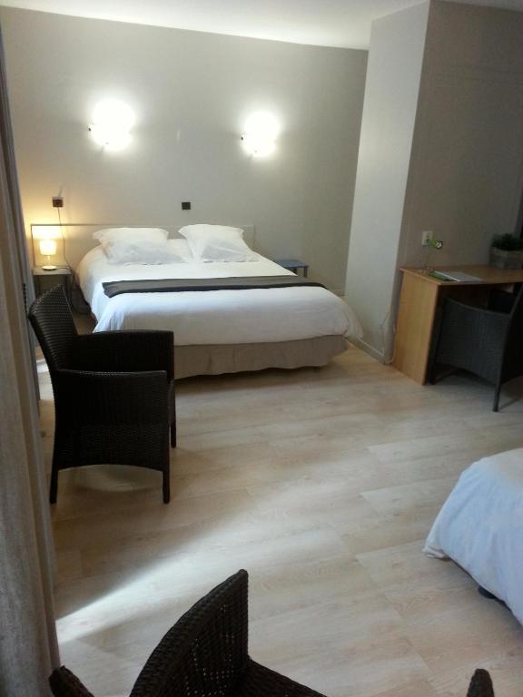 Hotel Du Lion D'Or Marmande Δωμάτιο φωτογραφία