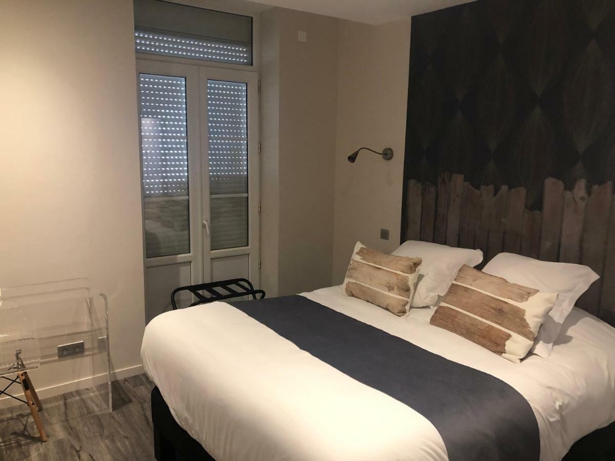 Hotel Du Lion D'Or Marmande Εξωτερικό φωτογραφία